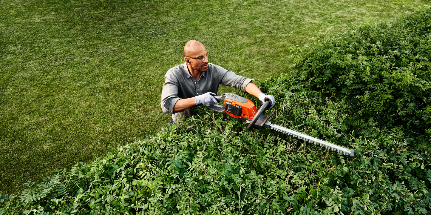 Tagliasiepi Husqvarna 215iHD45