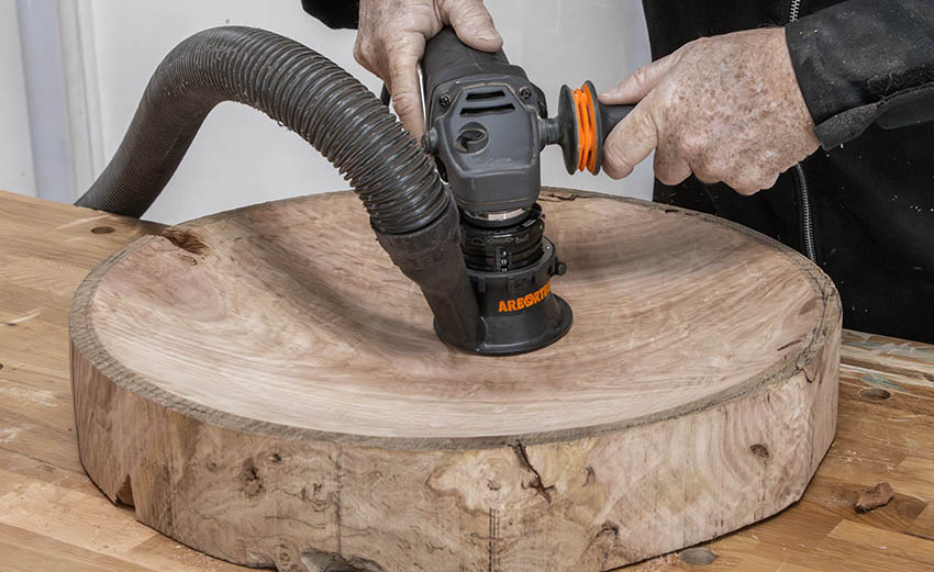 Applicazione dello Spheroplane su ciotola in legno