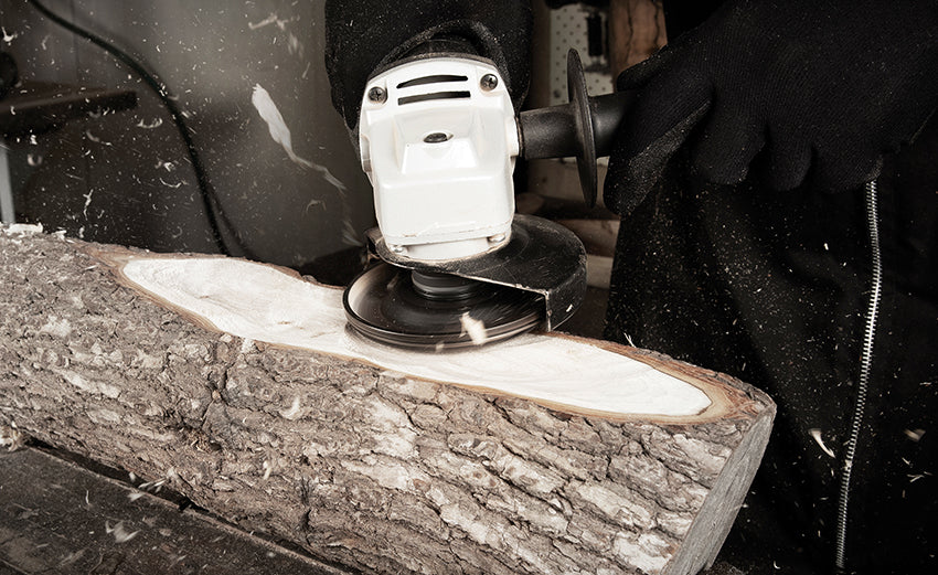 Disco Arbortech TurboPlane montato su smerigliatrice angolare