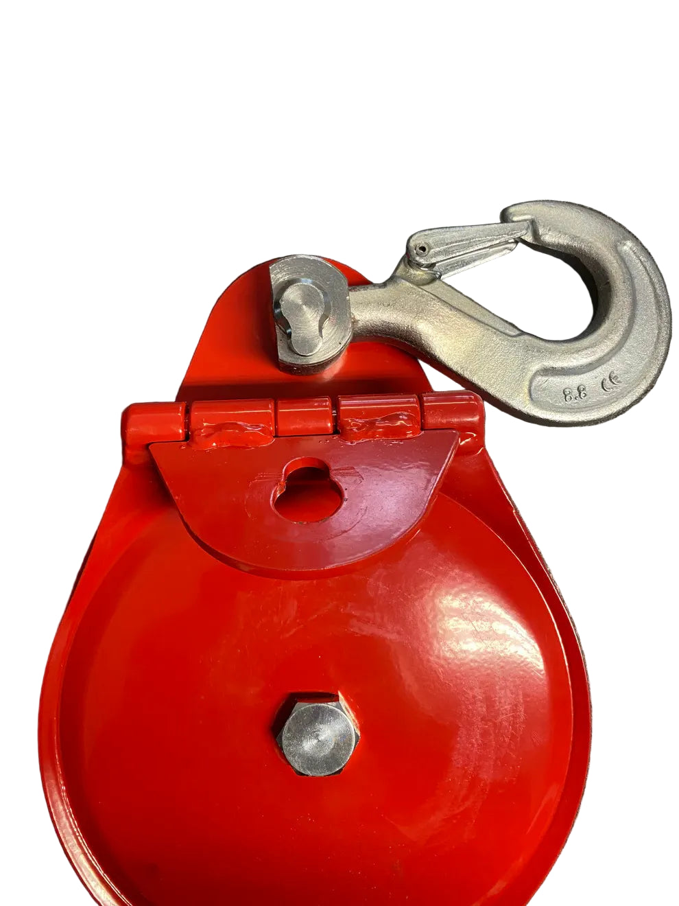 Dettaglio apertura carrucola forestale con gancio